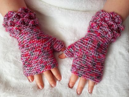 Children's fingerless gloves made to order